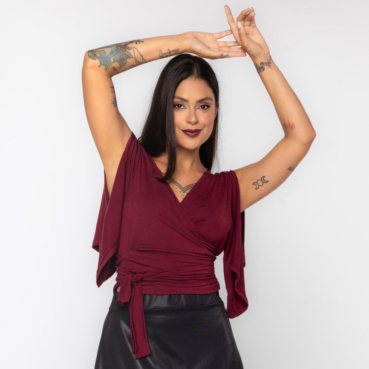 Blusa Transpassada Vinho