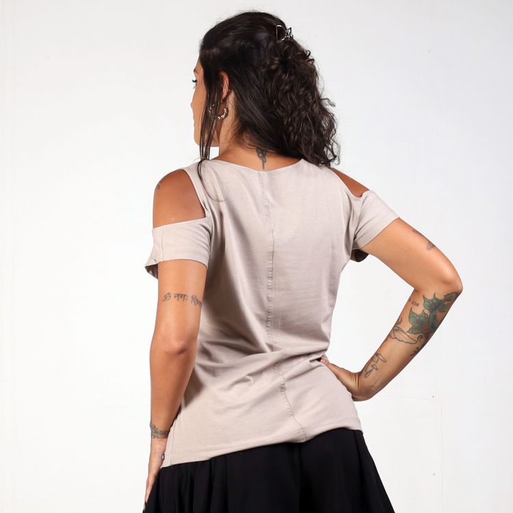 Blusa Bege Fashion Ombro Vazado