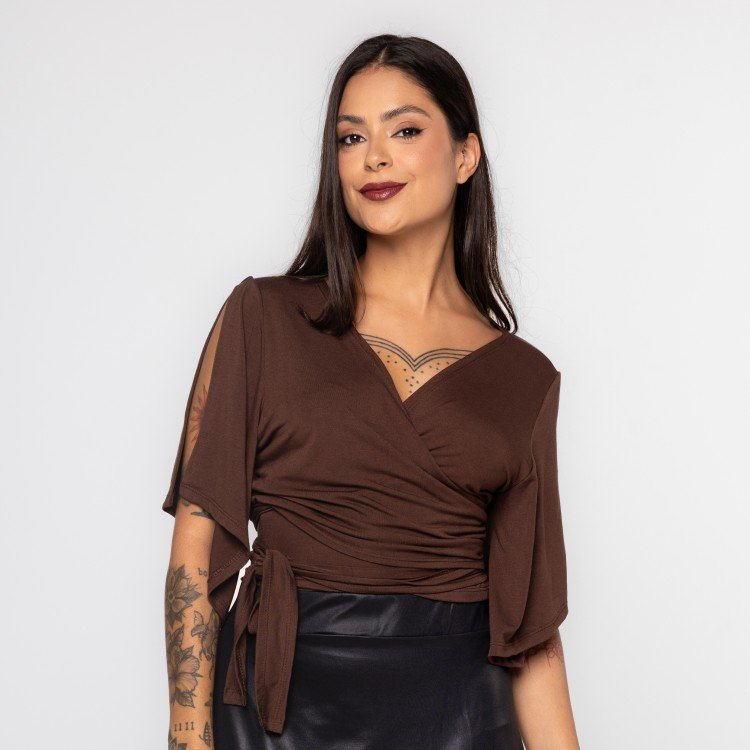 Blusa Transpassada Marrom