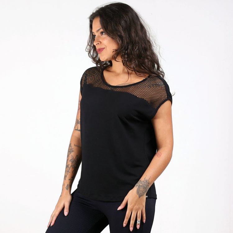 Blusa Recorte Tela Na Manga