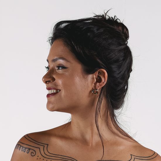 Brinco Duplo Coração Dourado