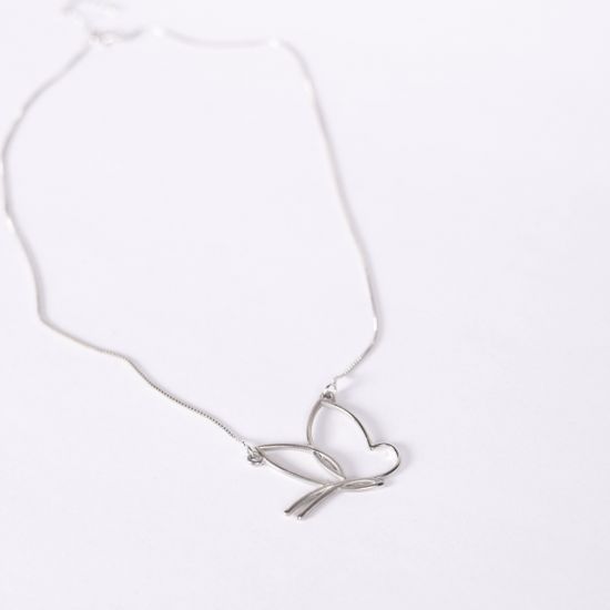Colar Butterfly Outline