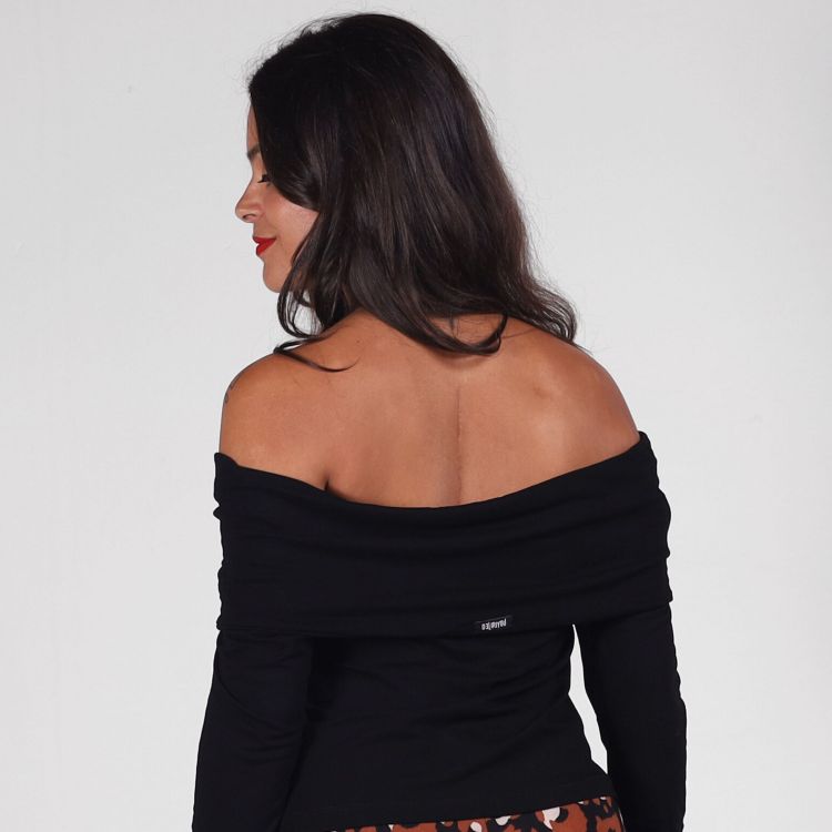 Blusa Ombro a Ombro Manga Longa