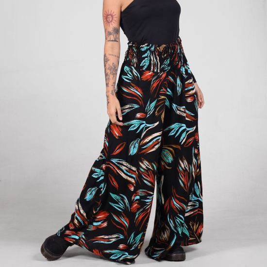 Calça Pantalona Estampa Folhagens Tropicais