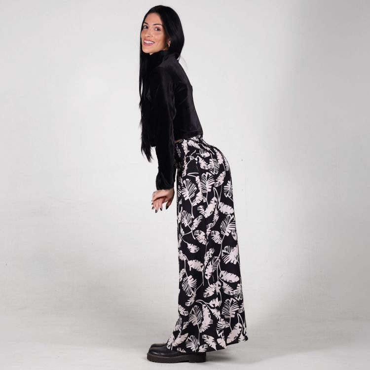 Calça Pantalona Estampa Folhagens
