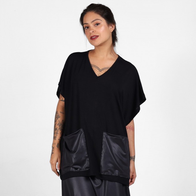 Blusa Max Black Bolso