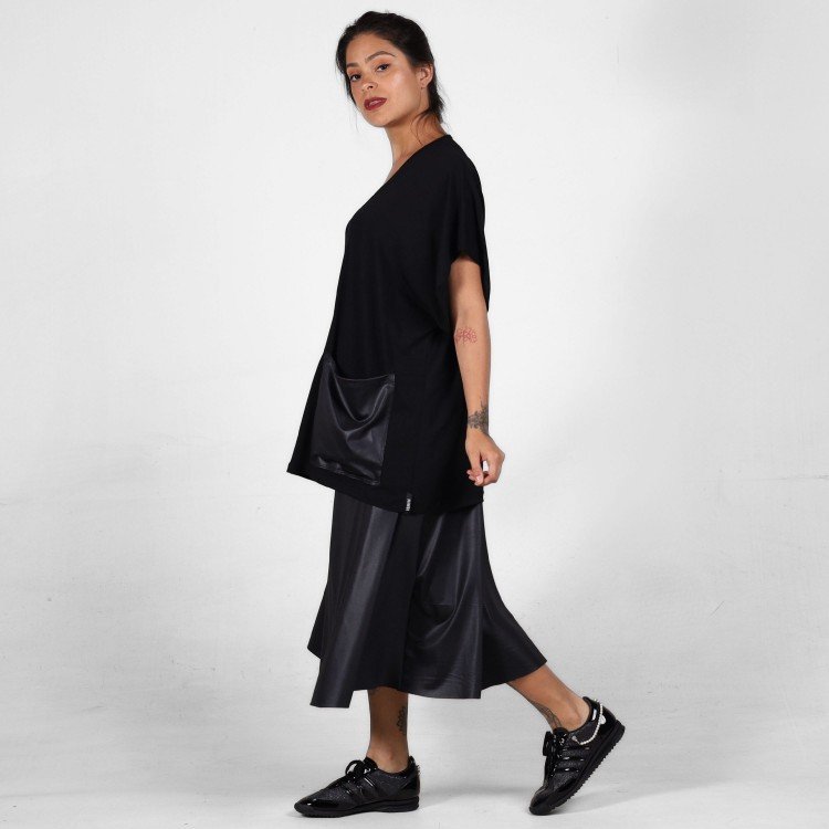 Blusa Max Black Bolso