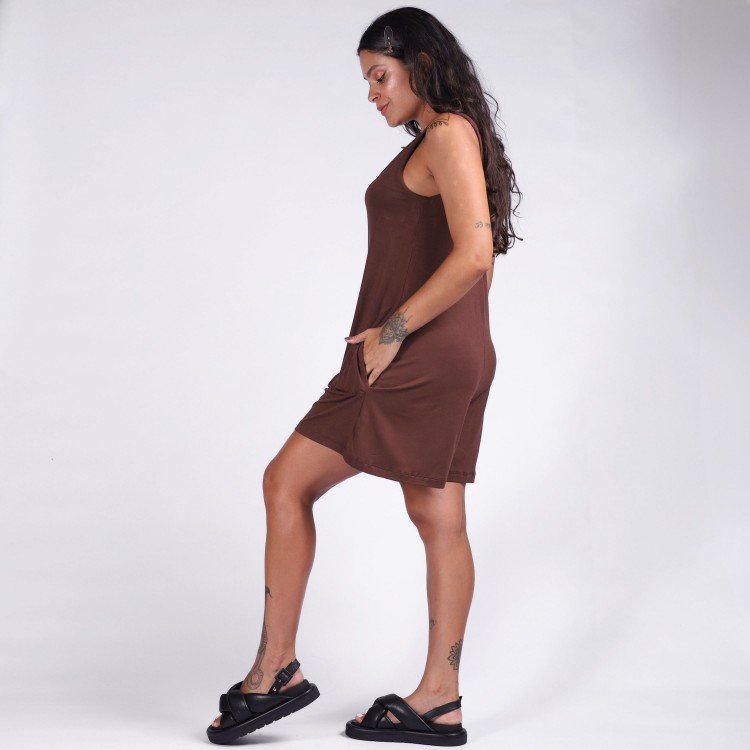 Macaquinho Marrom Casual Gola V