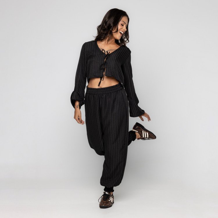 Blusa Risca de Giz Black