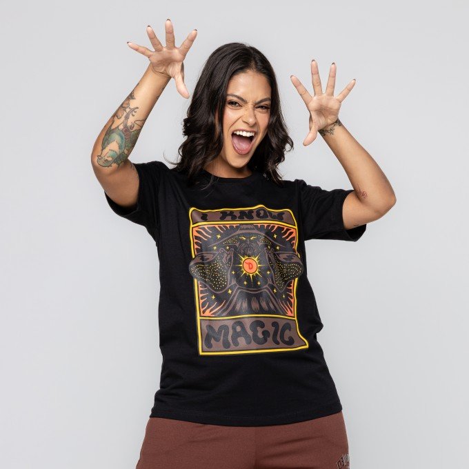 Camiseta I Know Magic
