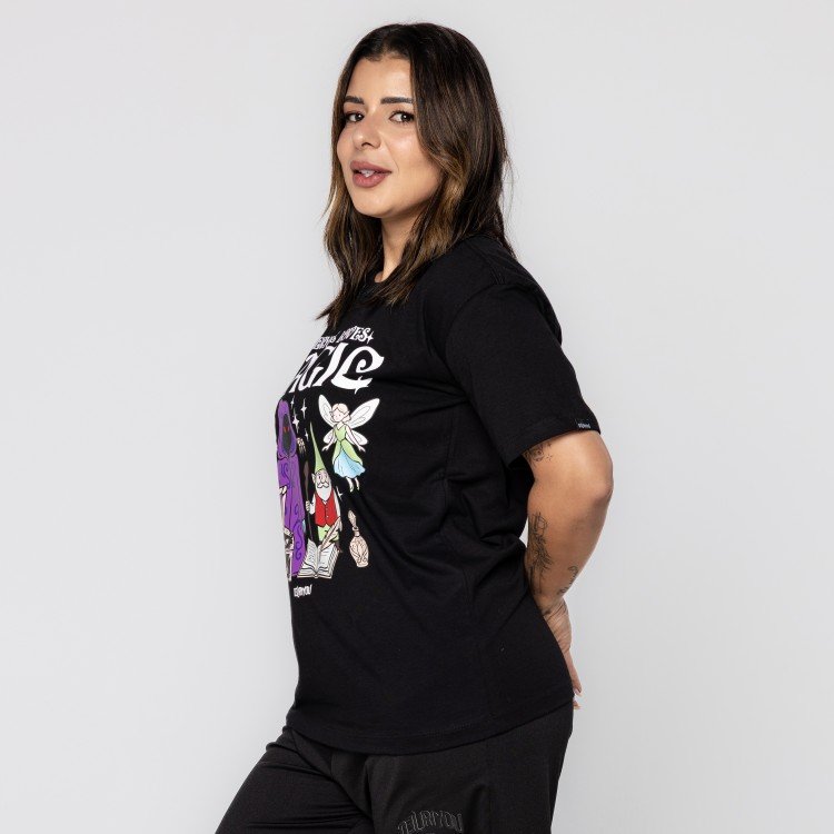 Camiseta Everyone Loves Magic
