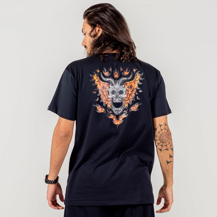 Camiseta Hell