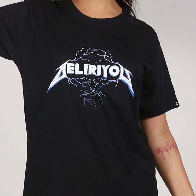 Camiseta Deliriyou Storm