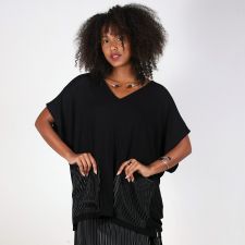 Blusa Max Bolso Black 3D