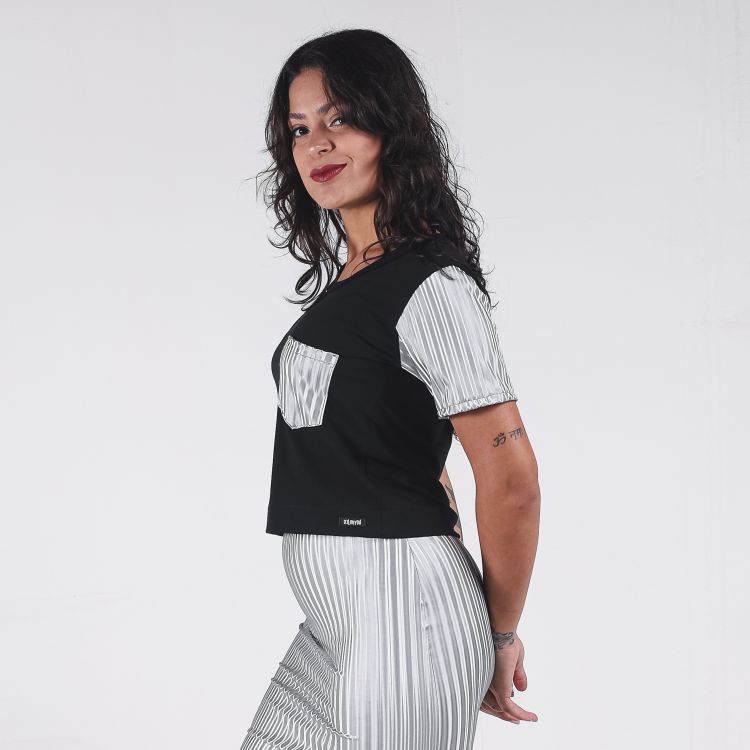 Blusa Cropped 3D Prata