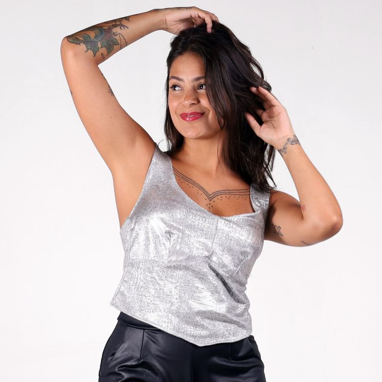 Cropped Prata Doll