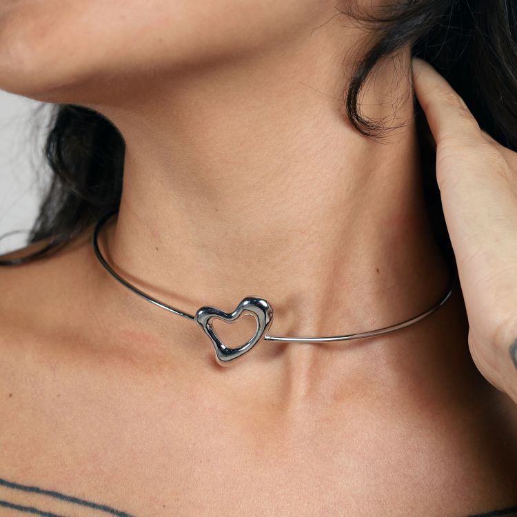 Choker Coração Hollow