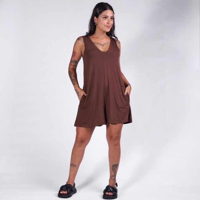 Macaquinho Marrom Casual Gola V